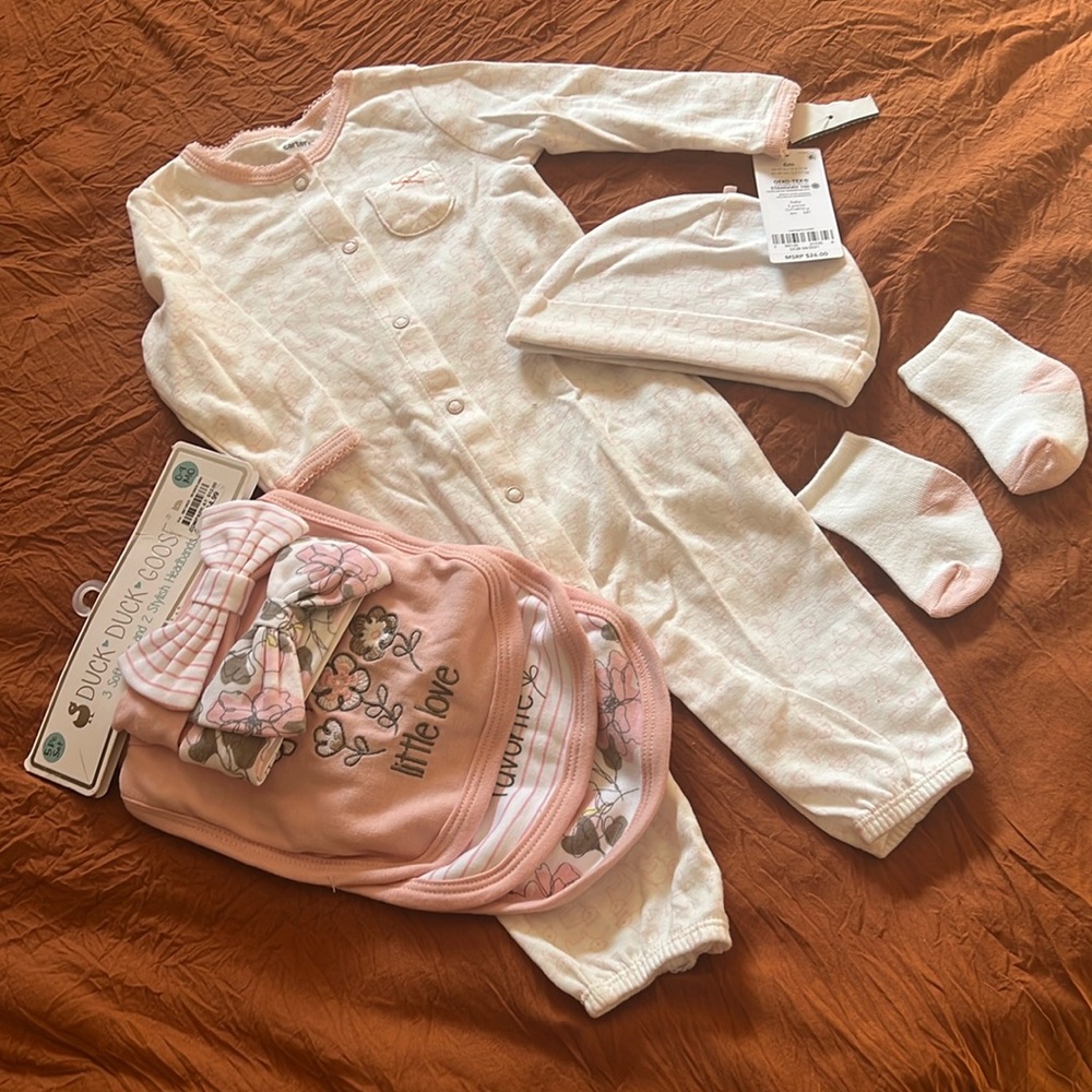 NWT Carters Baby girl bundle 6m